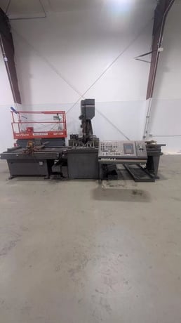 18" x 18" HEM #V100-HLA-3, vertical band saw, 18" throat, 45&deg; head tilt, 24" x 24" table, 2004 - Image 1