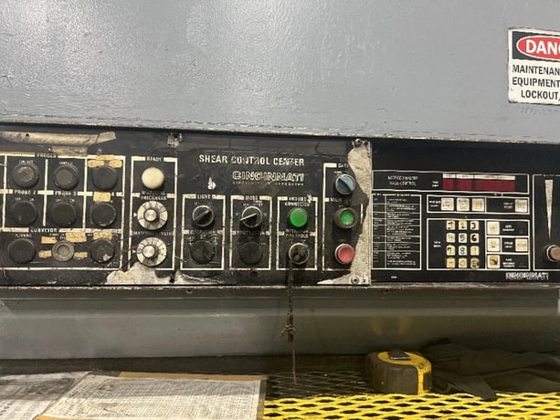 3/4" x 10' Cincinnati #750-10, power squaring shear, 48" front operated back gauge, 154" squaring arm, 1987 - Image 4