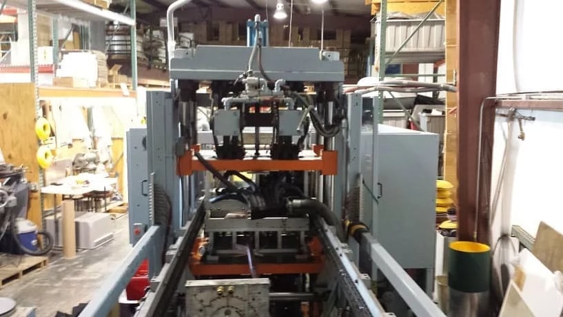 Drypoll roll-fed inline thermoformer, 29" x 30" max mold, 83" ovens, approx. 85 Ton form & trim, 1988 - Image 3