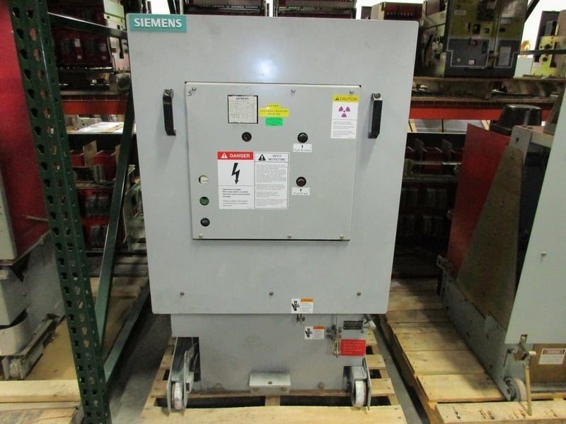 1200 Amps, Siemens, 15-3afr- 500-37, Vacuum Conversion, 208-254 VAC - Image 1