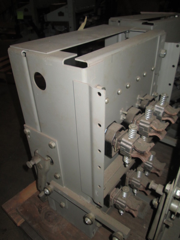 600 Amps, General Electric, AK-1-25-6, manually operated, drawout - Image 4