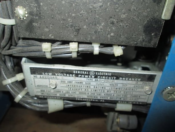 600 Amps, General Electric, AK-5-25-E, electrically operated, drawout - Image 2