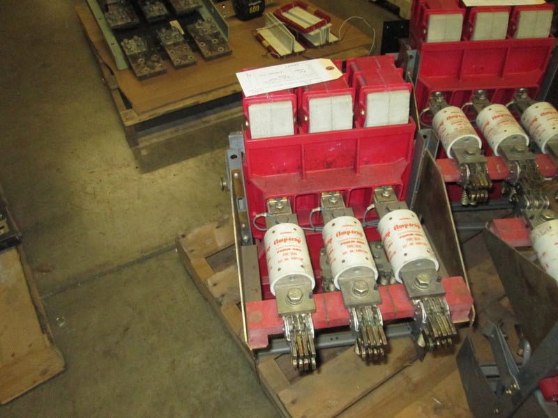 600 Amps, ITE, K-DON, manually operated, drawout, Red, 1200A fuses - Image 3