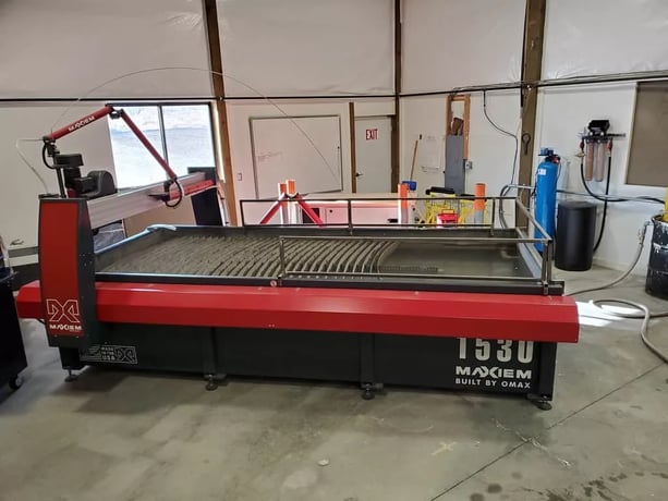 Omax #Maxiem-1530, CNC waterjet cutting system, 5.2' x 10' table, 40 HP pump, 60,000 PSI, Intelli-Max - Image 3