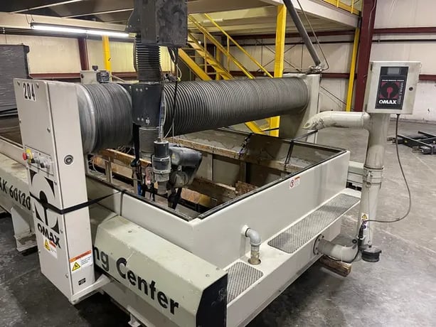 Omax #60120, CNC waterjet cutting system, 6.5' x 12' table, 40 HP pump, 60,000 PSI, Omax PC Control, 2019 - Image 3