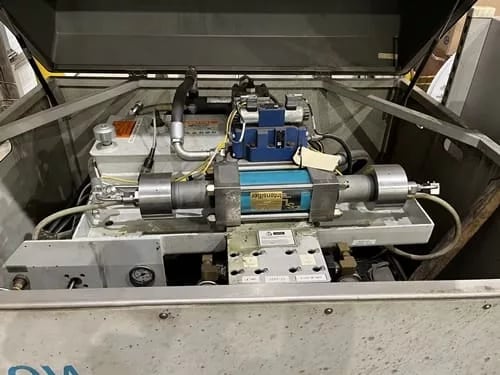 Flow #Mach-4-4030c, CNC waterjet cutting system, 10.2' x 13.1' table, 50 HP pump, 60,000 PSI, Flowmaster - Image 7