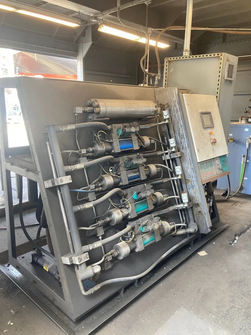 Flow #Waterknife-25X, waterjet intensifier pump, 200 HP, 60,000 PSI, 2006 - Image 3