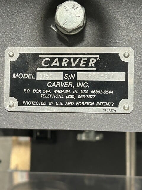 Carver #3850, Bench-Type Manual Hydraulic Press - Image 2