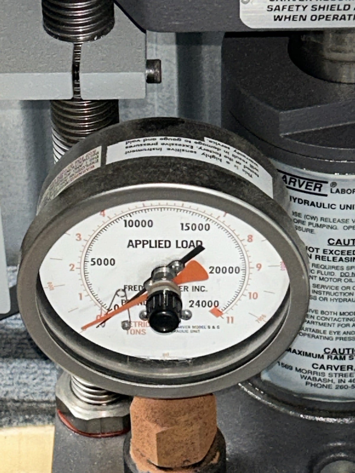 Carver #3850, Bench-Type Manual Hydraulic Press - Image 10
