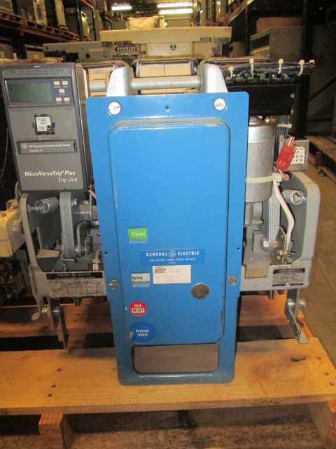 800 Amps, General Electric, akr- 5a-30, electrically operated, drawout - Image 1