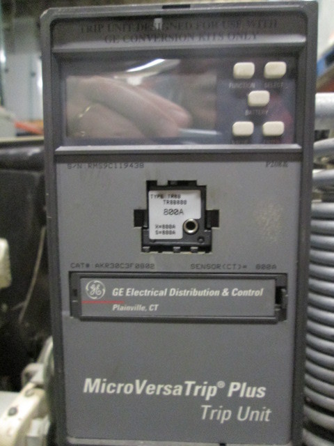 800 Amps, General Electric, akr- 5a-30, electrically operated, drawout - Image 4