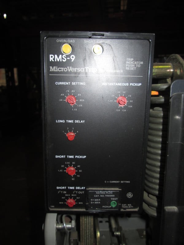 800 Amps, General Electric, akr- 7d-30, electrically operated, drawout, No Trip Unit - Image 4