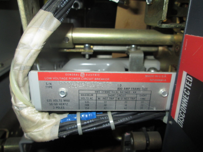 800 Amps, General Electric, akr- 7d-30s, electrically operated, manually operated, drawout, w/cell - Image 2