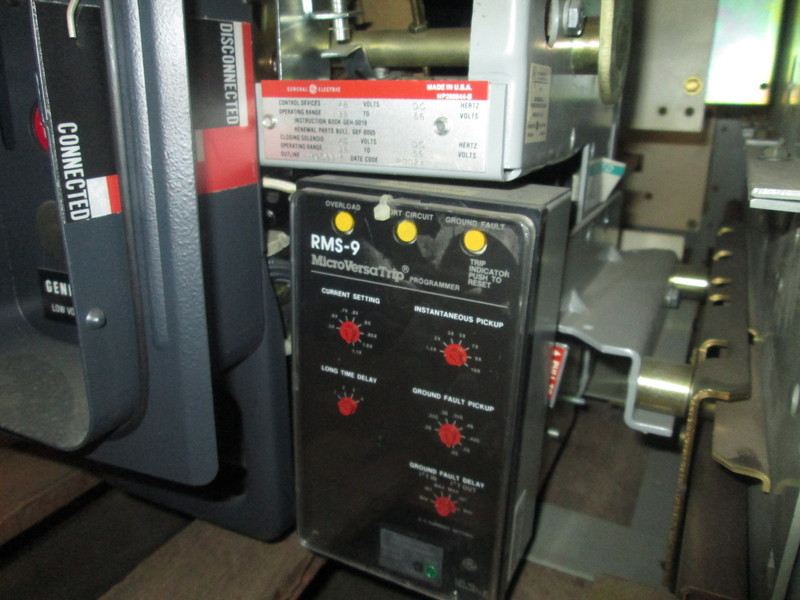 800 Amps, General Electric, akr- 7d-30s, electrically operated, manually operated, drawout, w/cell - Image 3