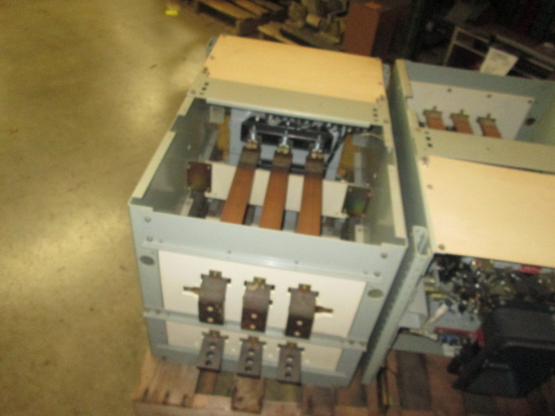 800 Amps, General Electric, akr- 7d-30s, electrically operated, manually operated, drawout, w/cell - Image 4