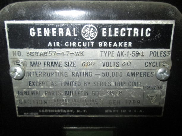 1600 Amps, General Electric, AK-1-50-1, manually operated, drawout, w/AC-PRO - Image 2