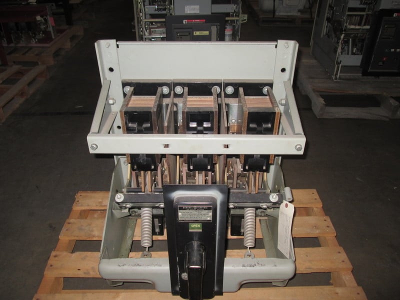 1600 Amps, General Electric, AK-1-50-3, manually operated, F/M - Image 1