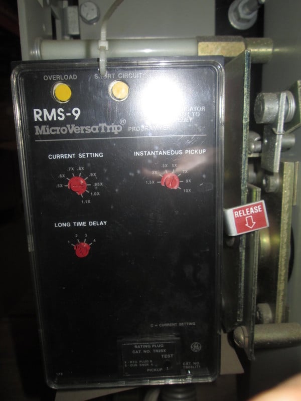 1600 Amps, General Electric, aks- 5-50, manually operated, drawout - Image 3