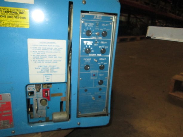 1600 Amps, ABB, LKE-16, electrically operated, drawout - Image 3