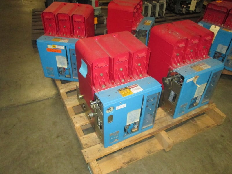 2000 Amps, Brown Boveri, LK-20, electrically operated, manually operated, drawout - Image 1