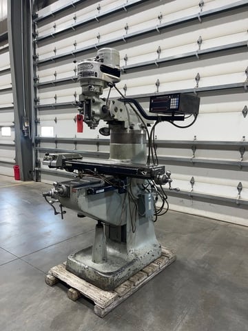 Bridgeport Step Pulley Vertical Knee Mill, 9" x 42" Table, 1 HP, R8, Powerfeed, 2-Axis digital read out, 4" - Image 2