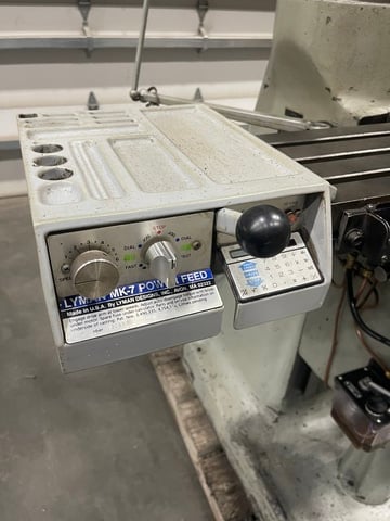 Bridgeport Step Pulley Vertical Knee Mill, 9" x 42" Table, 1 HP, R8, Powerfeed, 2-Axis digital read out, 4" - Image 7