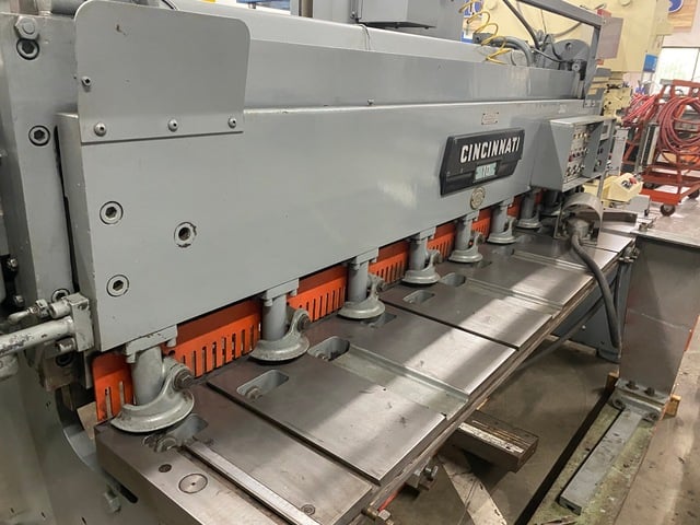 10 gauge x 8' Cincinnati #1008, Mechanical Power Squaring Shear, 24" Back Gauge, 65 SPM, 5 HP, automatic lube - Image 2