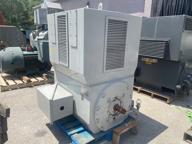 800 HP 3600 RPM Siemens, Frame 509US, WPIISB, 2300/4000 Volts - Image 1