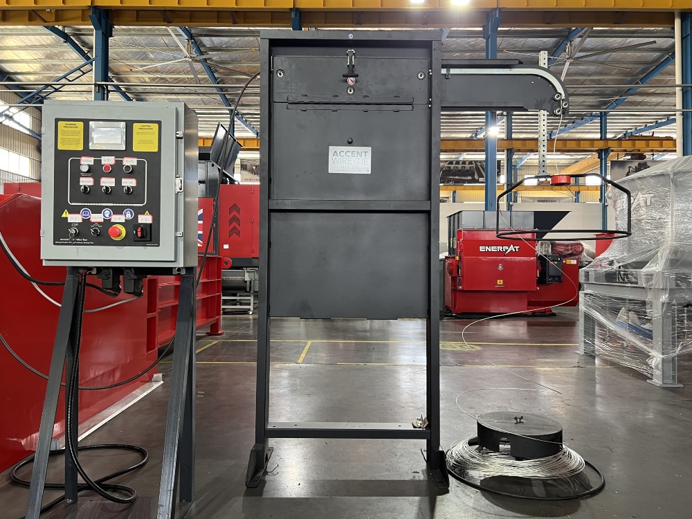 Enerpat, 2-Ram Horizontal Baler, 55 kW, 62" 46" 31" Bale, 15-Second Cycle Time, NEW - Image 2