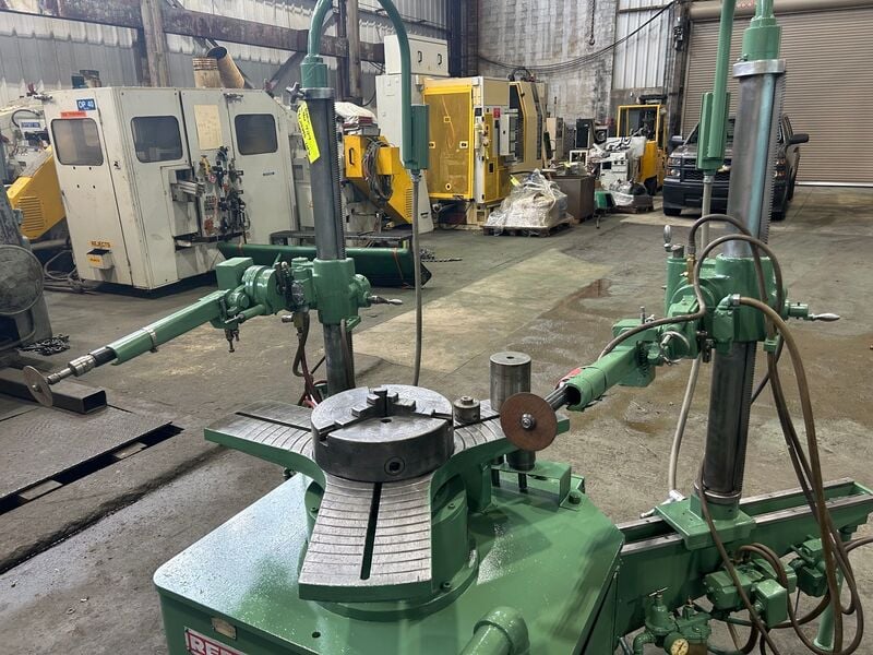 Redin #72, deburring machine, 3-jaw 12" chuck, power elevation, (2) adjustable arms/columns - Image 3