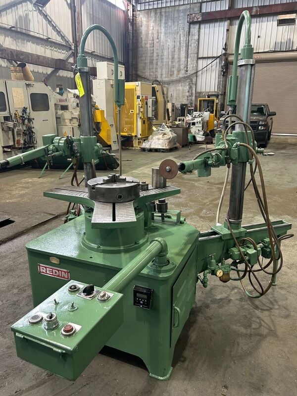 Redin #72, deburring machine, 3-jaw 12" chuck, power elevation, (2) adjustable arms/columns - Image 5