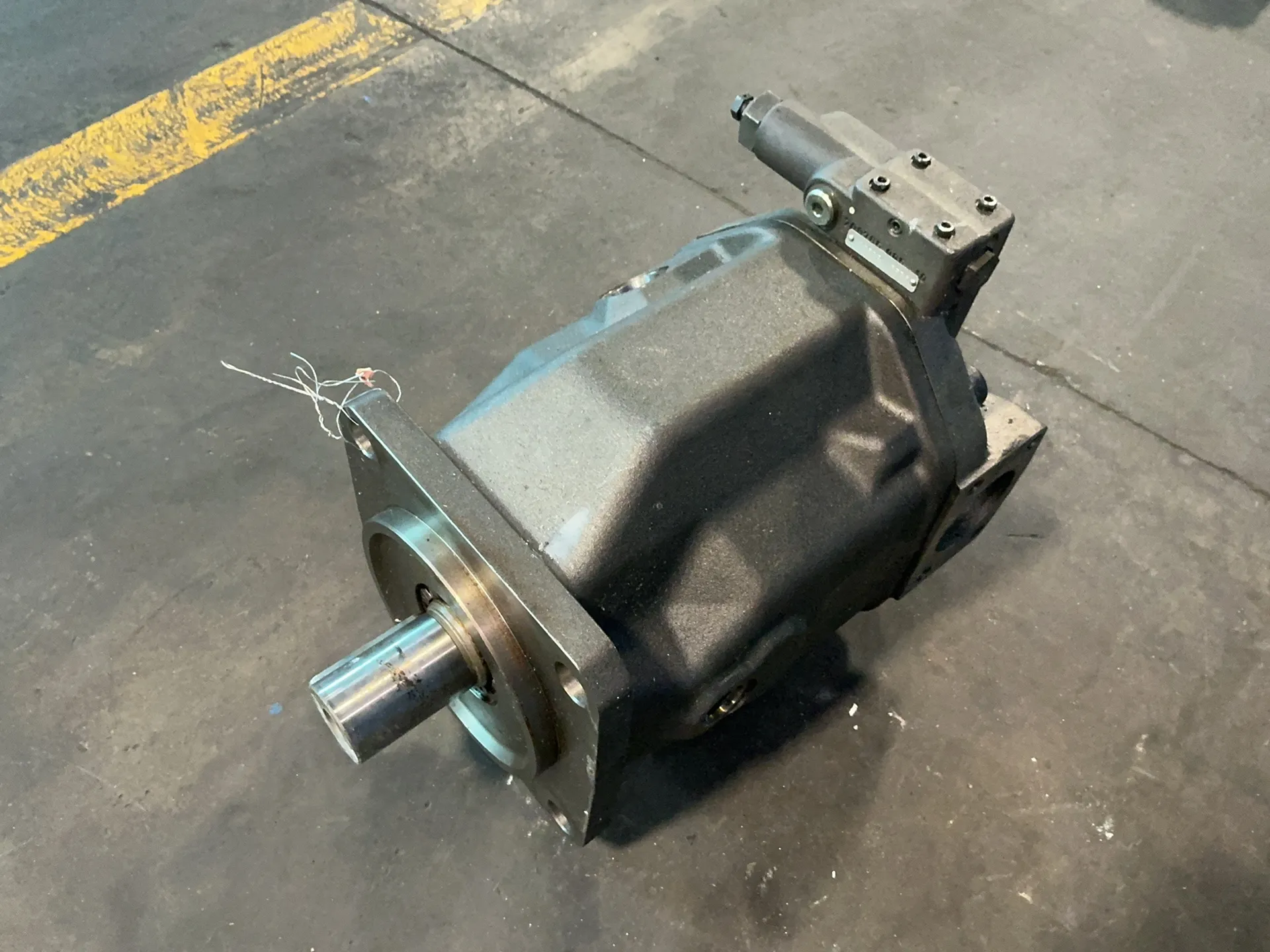 Rexroth #R902502731-000, Pump - Image 2