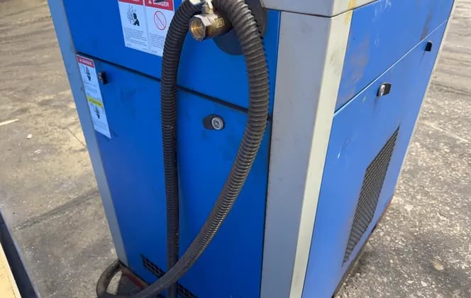 Shanghai #E-15, Air Compressor, 15 HP, 2011 - Image 9