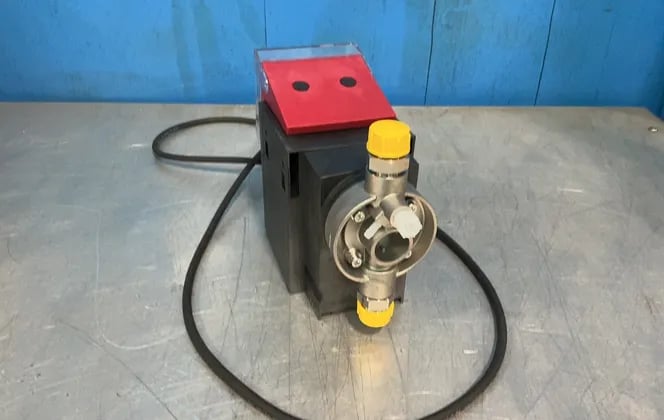 Grundfos #DDA12-10AR-SS/T/SS-F-31VVBG, Smart Digital Dosing Pump, 150 PSI - Image 2
