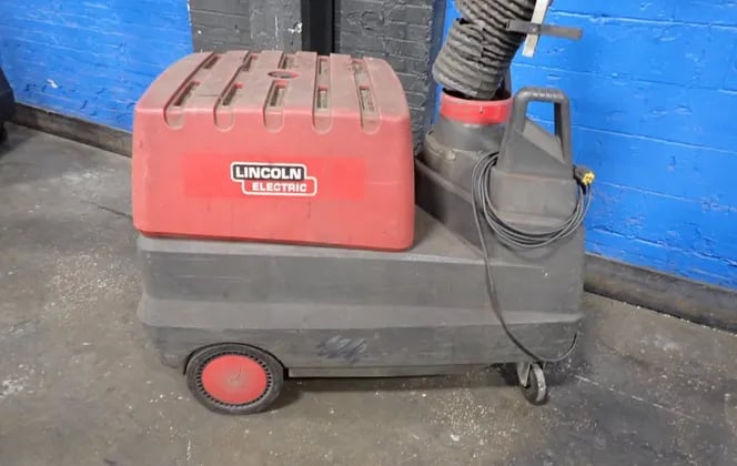 Lincoln Electric Fume Extractor - Image 1