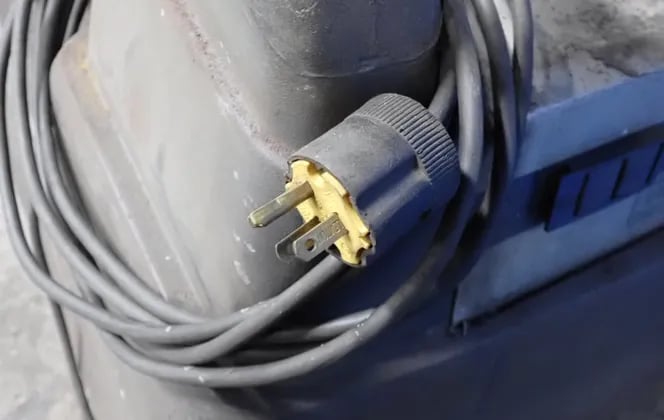 Lincoln Electric Fume Extractor - Image 7