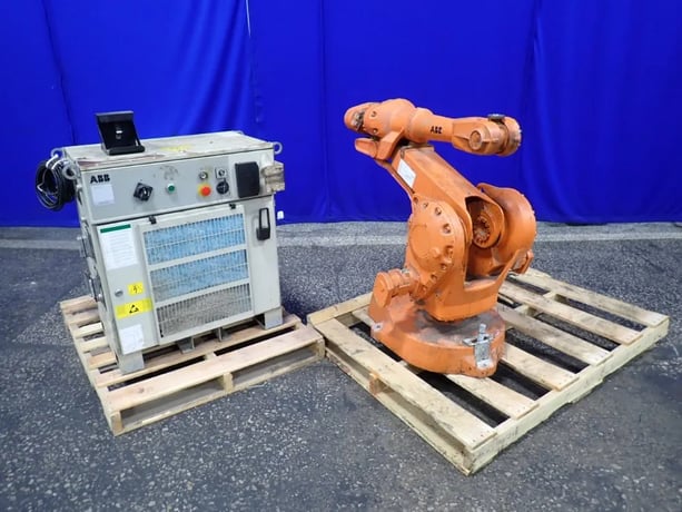 ABB IRB-2400 M98A, Industrial Robot - Image 1