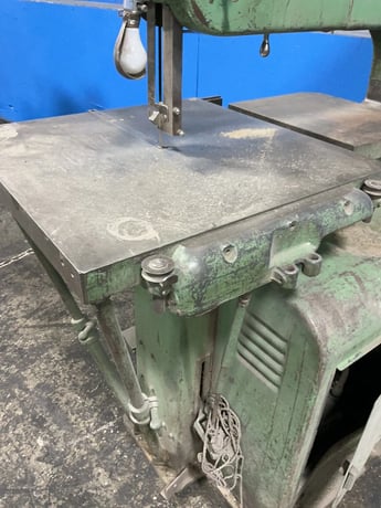 30" x 30" DoAll #V-36, Vertical Band Saw - Image 5
