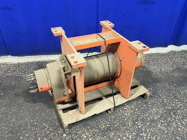 2.5 Ton, Yale #DEW2.5-42CM442D1, Hoist (2 available) - Image 2