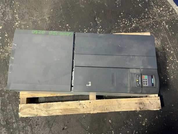 Siemens #6SE6430-2UD37-5FA0, micromaster 430 variable frequency, 75 KW - Image 1