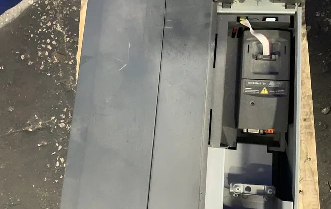 Siemens #6SE6430-2UD37-5FA0, micromaster 430 variable frequency, 75 KW - Image 8