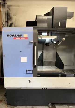 Doosan #Mynx-6500, vertical machining center, 50" X, 26.4" Y, 24.6" Z, 8,000 RPM, 21 HP, Fanuc, spindle - Image 3