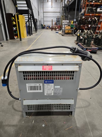 30 KVA 600 Primary, 208Y/120 Secondary, Square D #C30T79HFISCUNLC2X, Dry Type Auto-Transformer, 3 Phase - Image 1