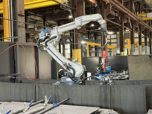 Miller PerformArc PA-2200SS, Ro robotic welding cells 2 station, Panasonic TM-2000 Robot, 2021 - Image 4