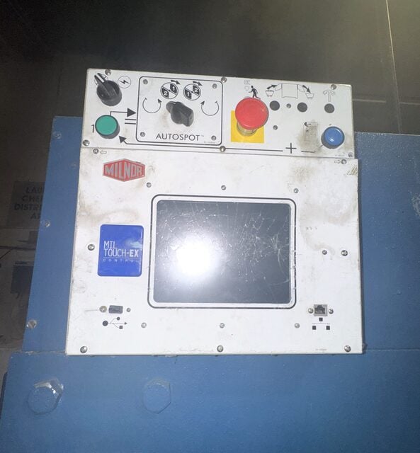 220 Lb. Milnor #42044WR2, Divided Cylinder Washer Extractor, Mil-Touch EX Control, 2015 - Image 4