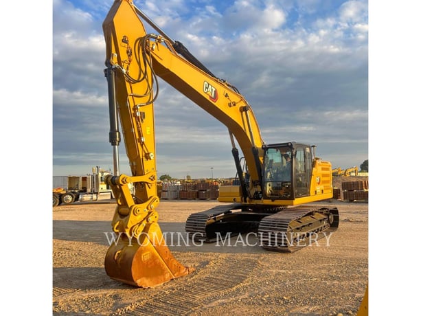 Caterpillar 330, 10 hours, S/N: WCH61152, 2026 - Image 1