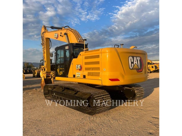 Caterpillar 330, 10 hours, S/N: WCH61152, 2026 - Image 4