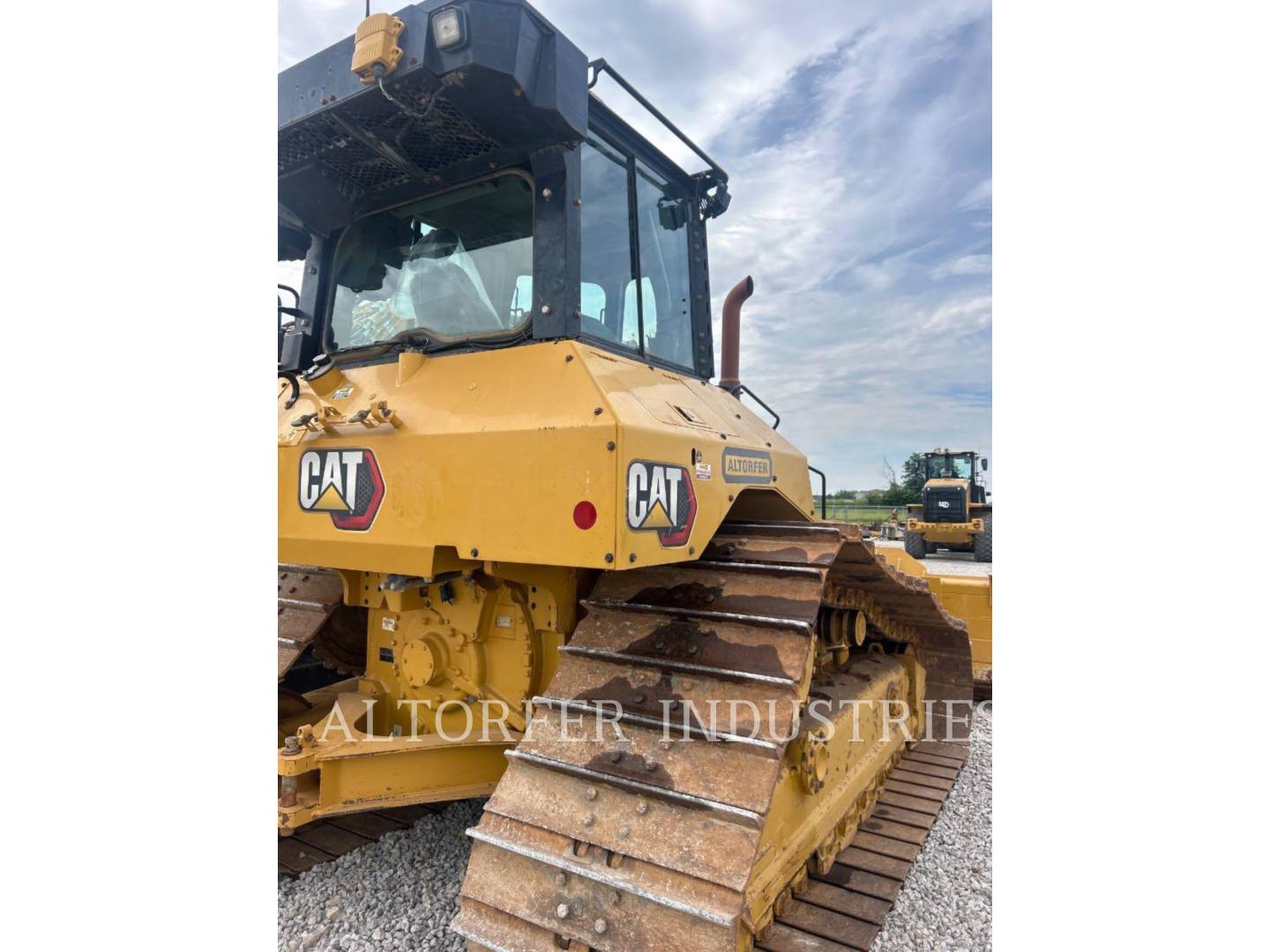 Caterpillar D5-17LGP3D, 4456 hours, S/N: Z6A01335, 2022 - Image 3