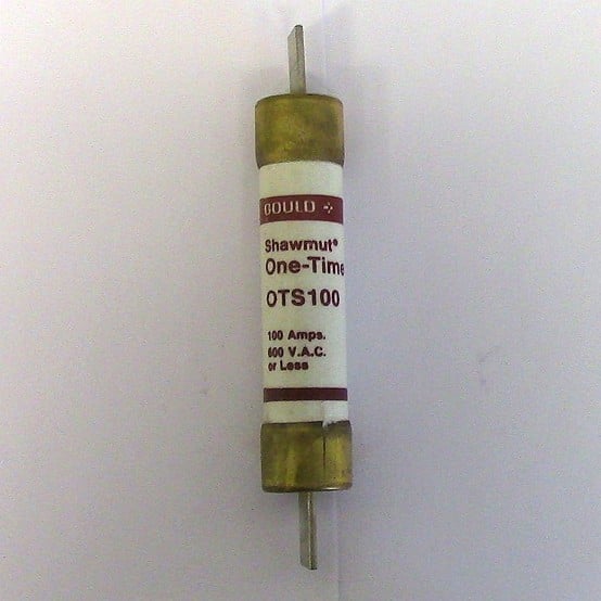 100 Amp 600 Volts Goulds #OTS100, Class K5 Fuse, One-Time (19 available) - Image 1