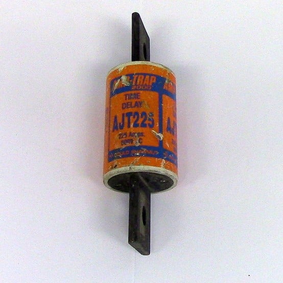 225 Amp 600 Volts Goulds #AJT225, Class J Fuse, Time Delay (3 available) - Image 1